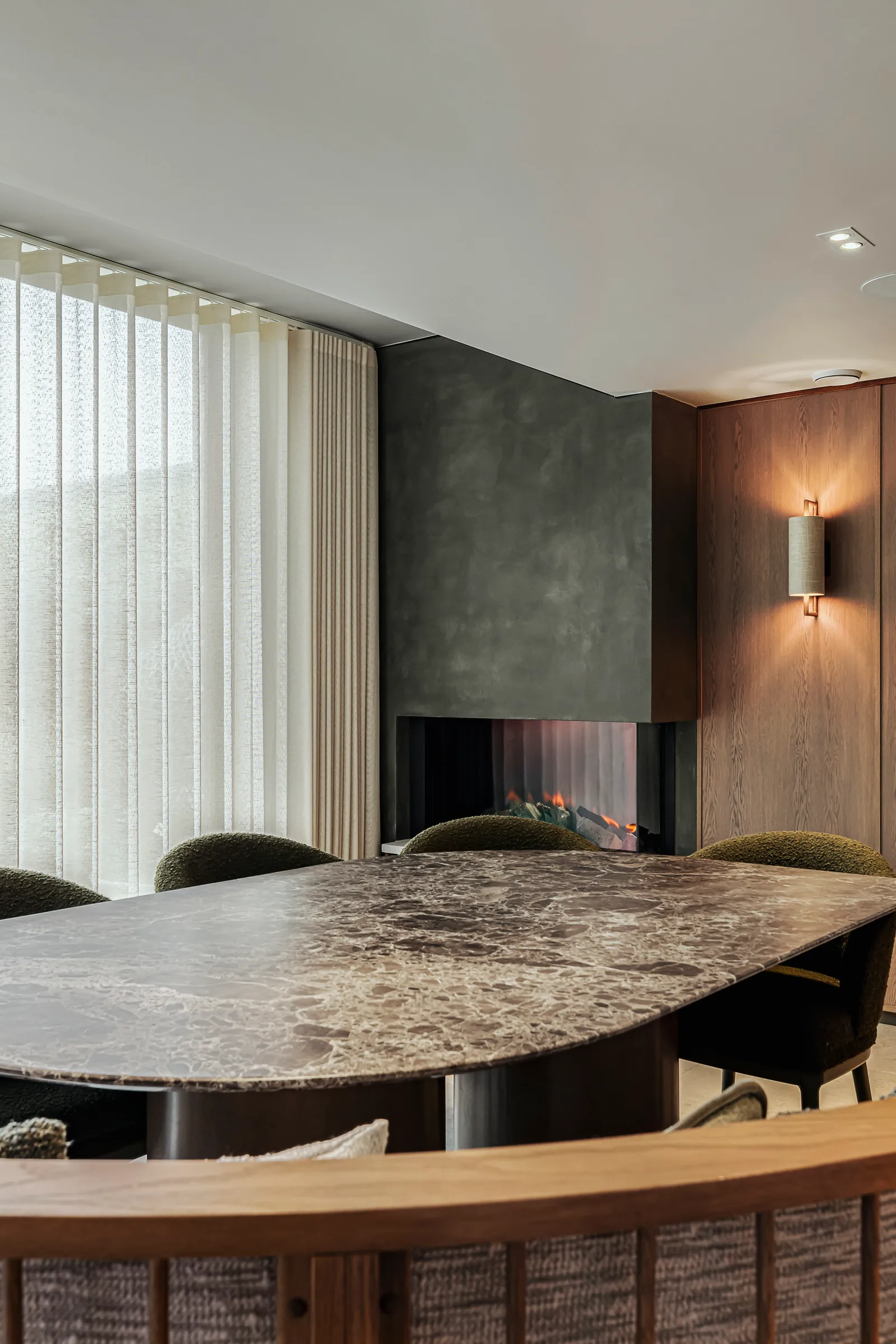 Ilkley Moor, dining area with a fireplace and polished plaster wall