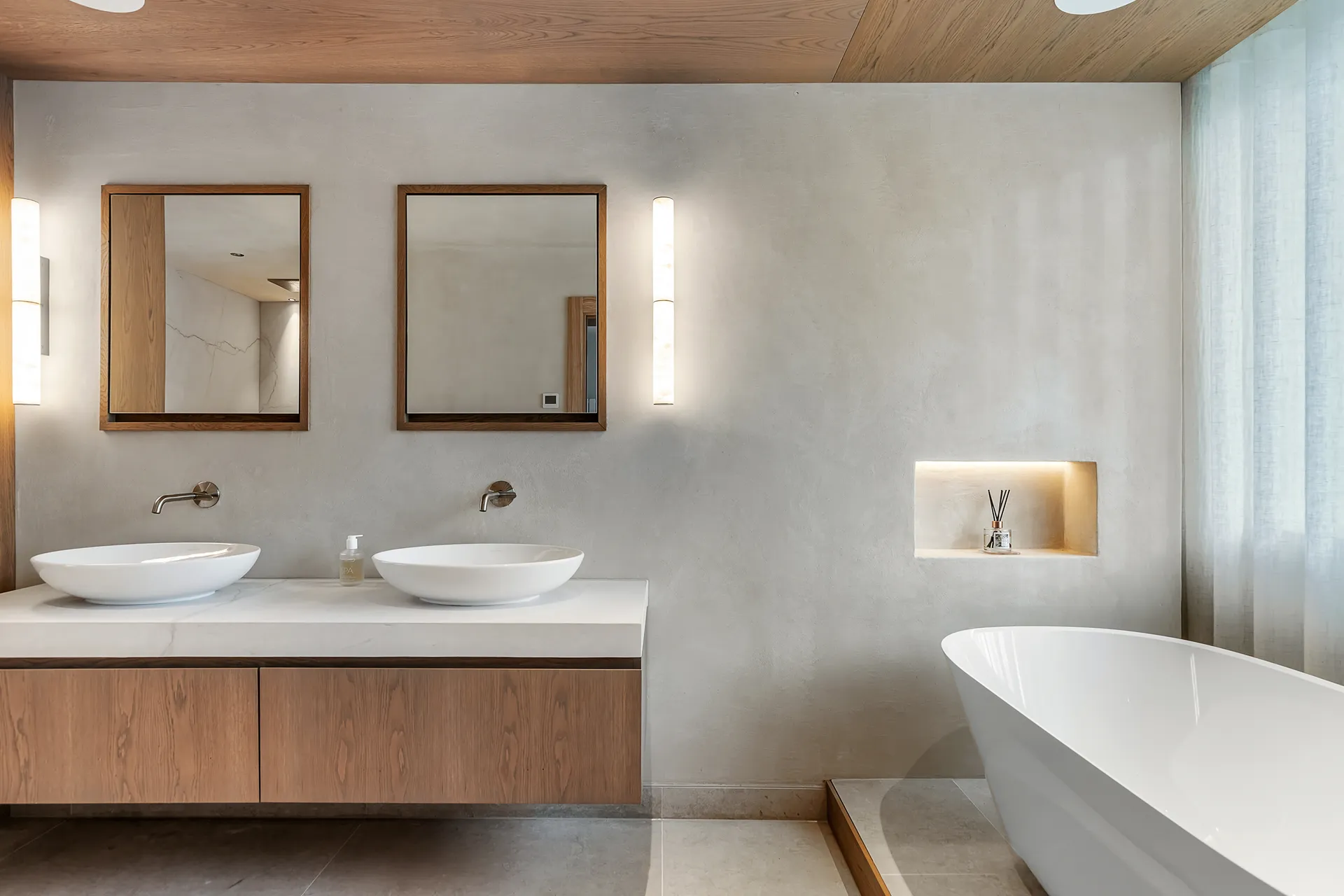 Luxury interior design at Ilkley Moor, Ilkley, West Yorkshire by Dean Heim & Co.
